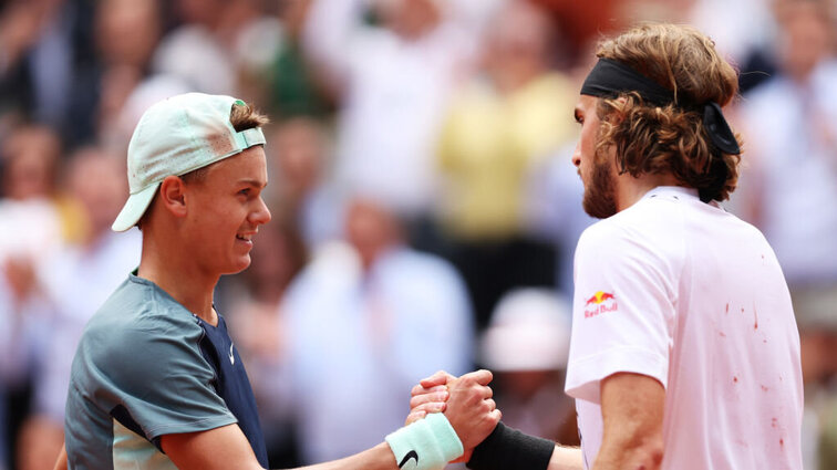 Holger Rune und Stefanos Tsitsipas bestreiten am dritten Tag das Einzel am Nachmittag.