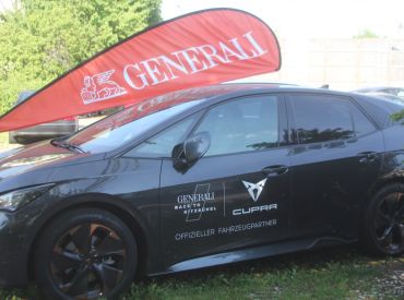 Um diesen CUPRA Born wird beim Finalturnier in Kitzbühel gespielt